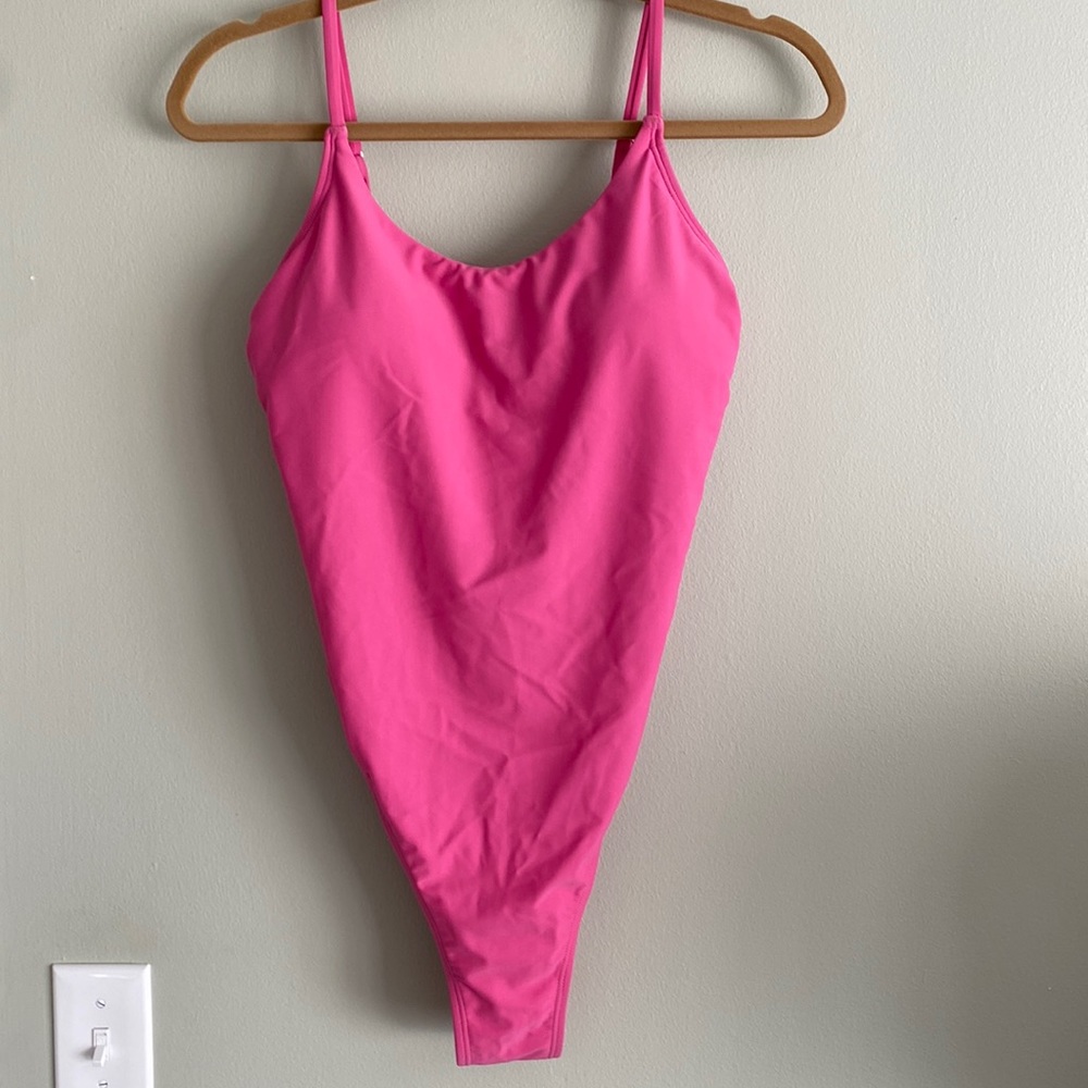 Cupshe pink one piece swimsuit
